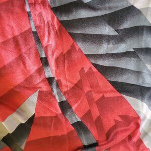 Collections Eighteen scarf/wrap-approx 27in x 72in